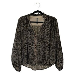 Anthropologie Leopard Print
Top Women's Velour Feel Sz S/P‎